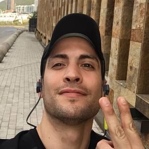 Meet your Posher, Gaston